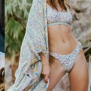 Spell and the Gypsy collective oasis kimono